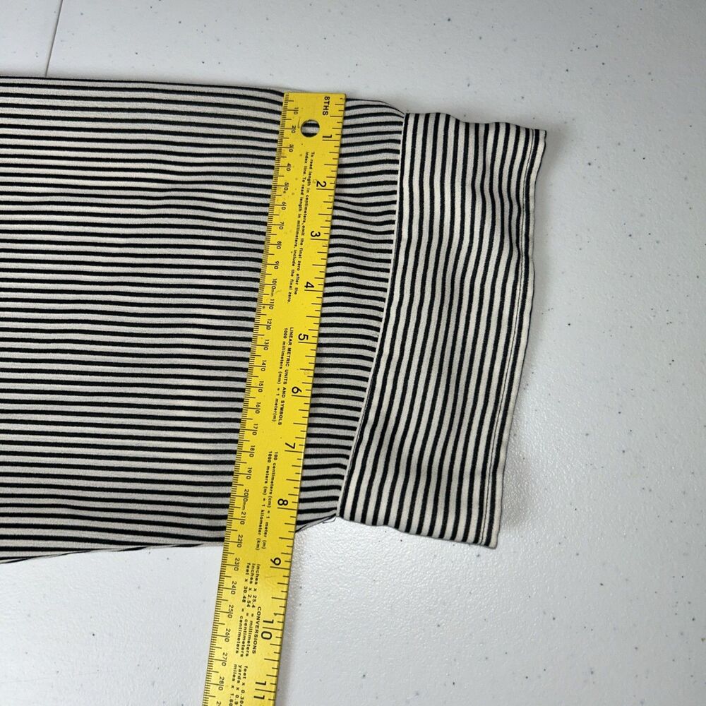 Cato Woman Size 26/28W Tie Front Long Sleeve Button-up V-Neck Top - Picture 3 of 9